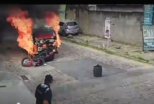 Motociclista é atropelado por Kombi em chamas em Nova Iguaçu - foto 2