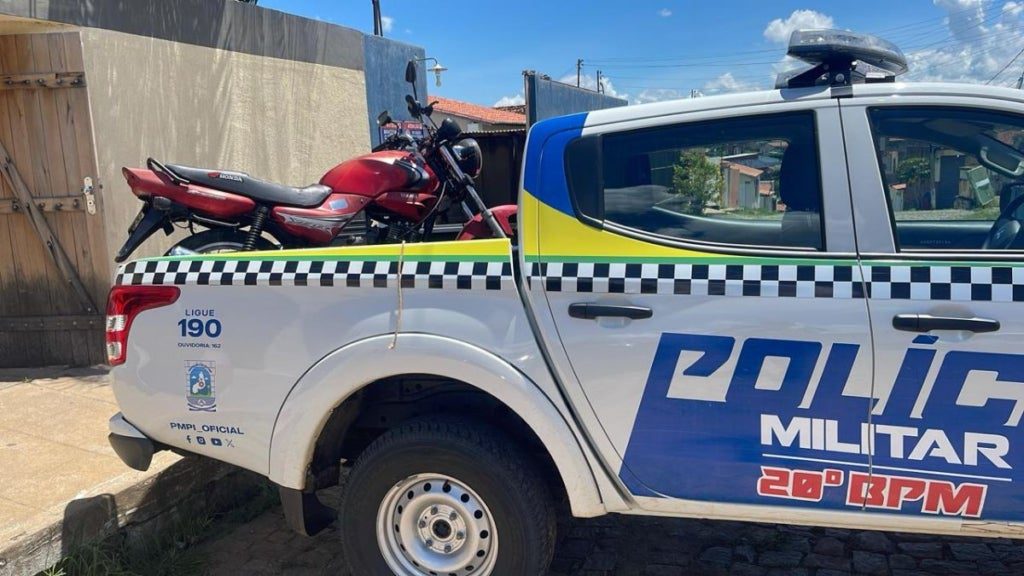 Apreensão de moto adulterada em Betânia do Piauí