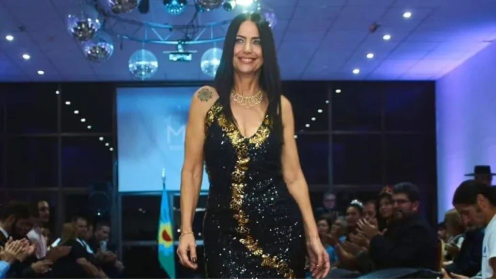 mulher de 60 anos Desafia os Limites no Miss Universo Buenos Aires