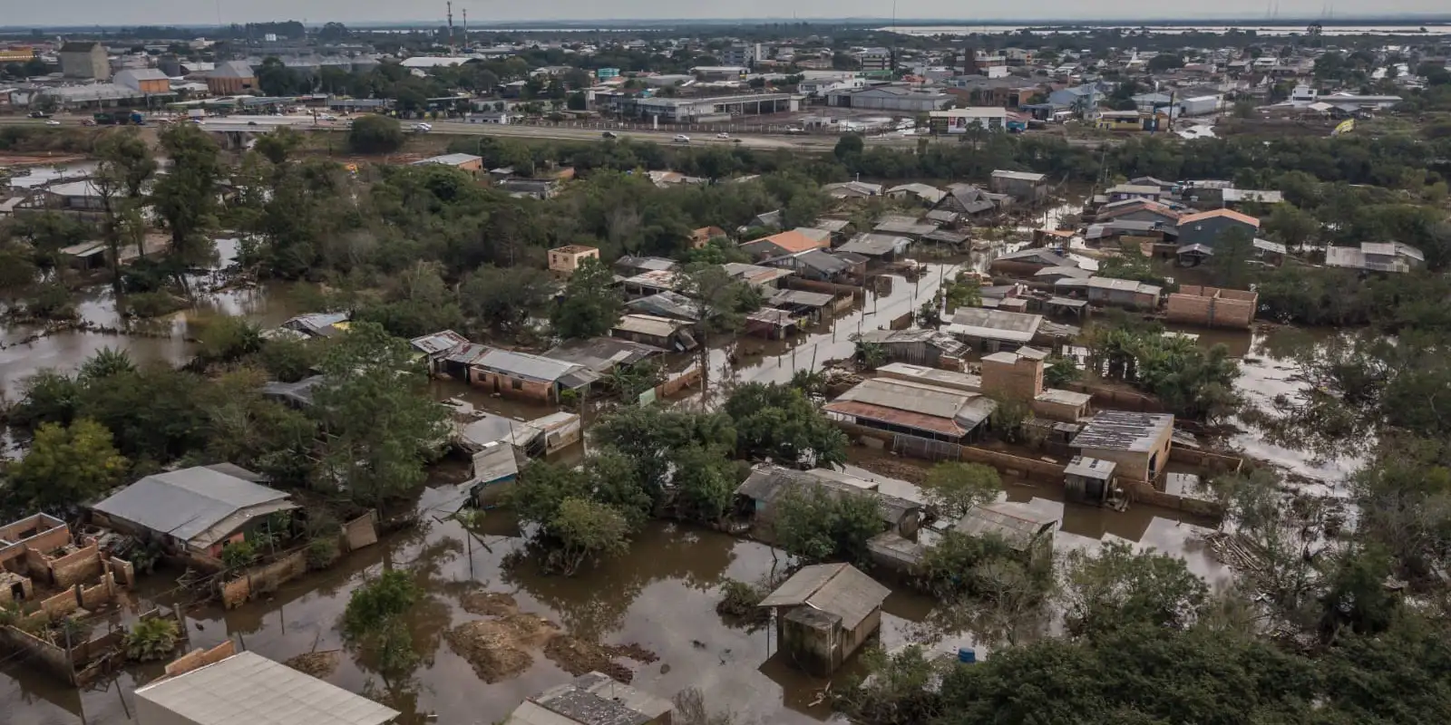 Depois de ficar totalmente inundada, Eldorado do Sul tenta se reerguer