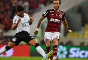 Rádio Nacional transmite Flamengo x Corinthians pelo Brasileirão