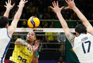 Seleção brasileira cai diante da Itália no Ginásio do Maracanãzinho