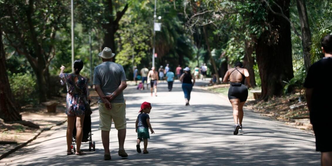 Semana começa com calor e sem sinal de chuva na capital paulista