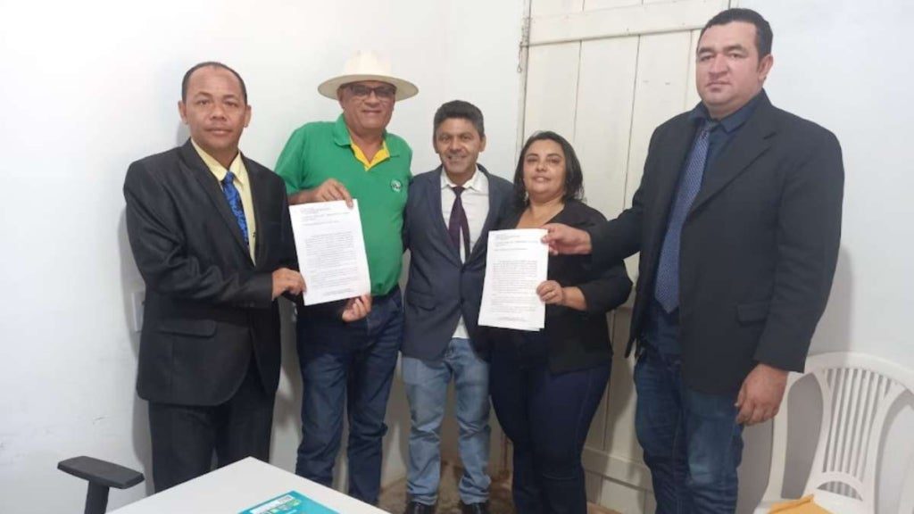 Vereadores de Pajeú do Piauí solicitam providência