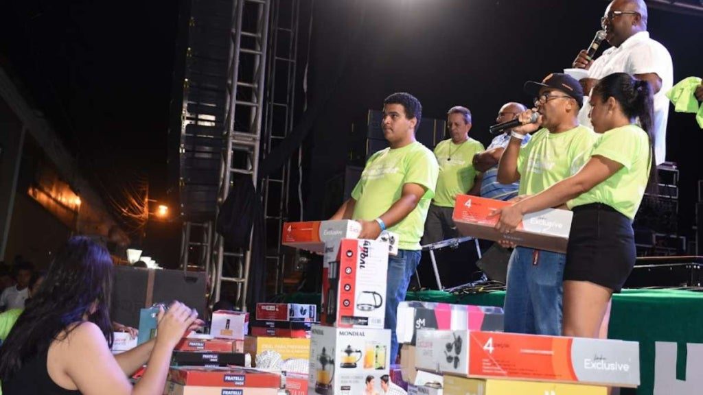 festa do trabalhador de amarante distribui