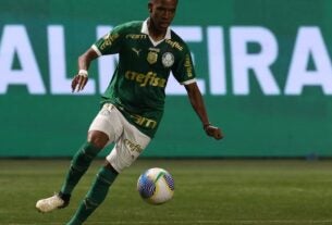 Joia do Palmeiras de 17 anos, Estêvão é contratado pelo Chelsea