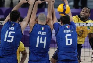 Brasil é superado pela Itália na estreia do vôlei masculino em Paris