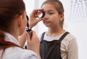 De olhos nas férias oftalmologista reforça importância de cuidar da saúde ocular das crianças