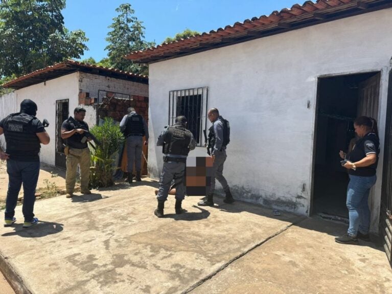 HOMEM É PRESO EM FLAGRANTE POR PORTE ILEGAL DE ARMA DE FOGO E TRÁFICO DE DROGAS, EM ALTO ALEGRE DO MARANHÃO