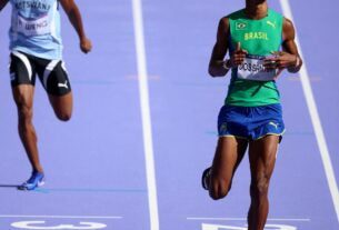 Alison dos Santos garante presença na final dos 400 m com barreiras