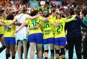 Brasil vence e avança às quartas do handebol feminino