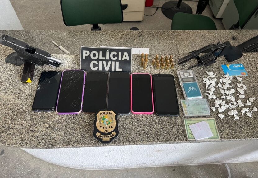 Operação da PCCE resulta nas prisões de homens em posse de armas e drogas