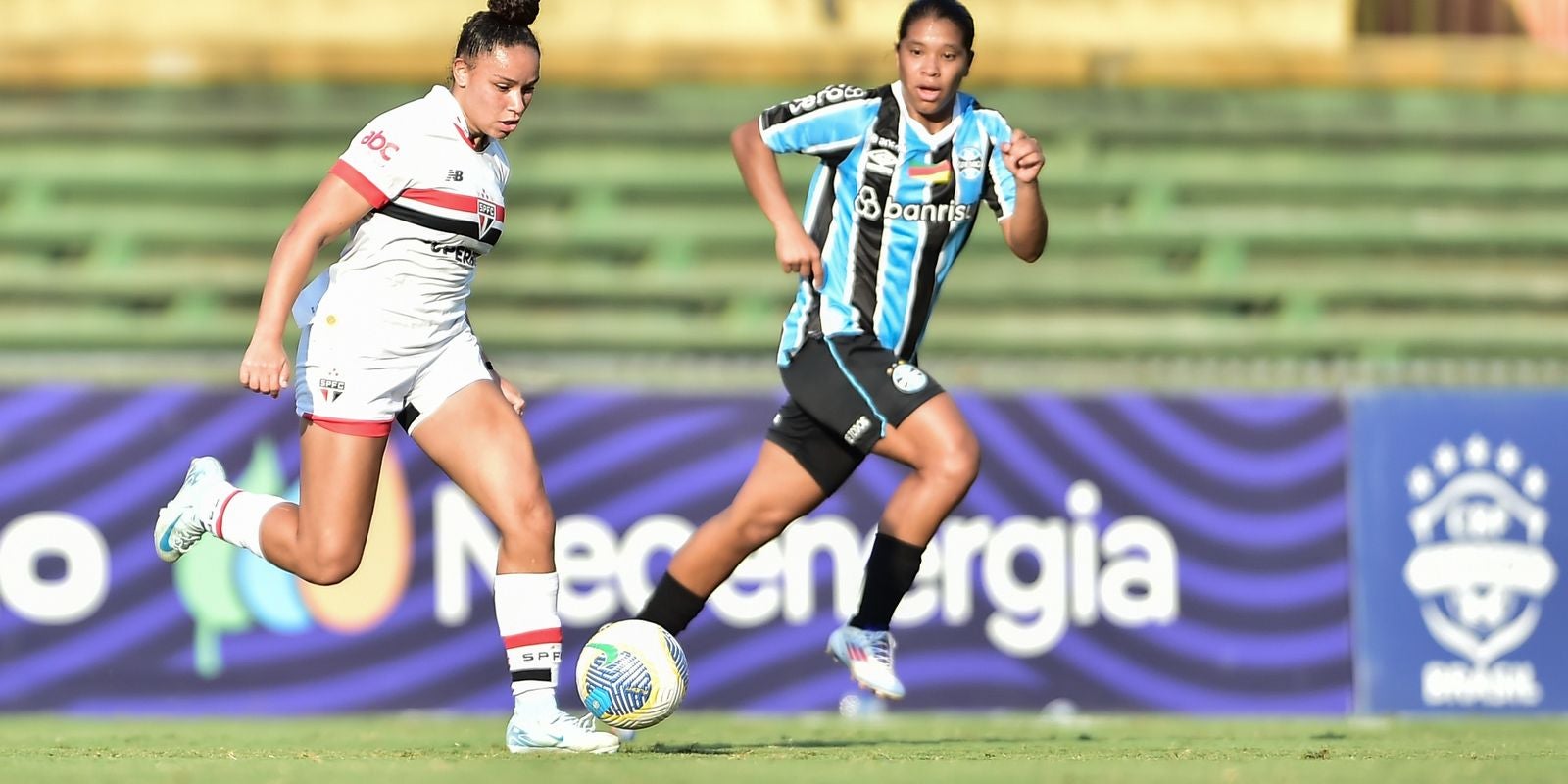 São Paulo empata com Grêmio e chega à semi do Brasileiro Feminino