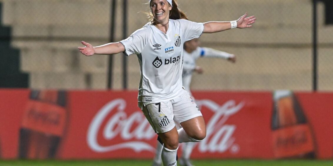 Libertadores feminina chega às quartas com Corinthians e Santos