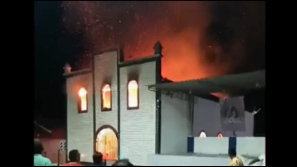 Igreja é destruída em incêndio no Maranhão; não houve vítimas