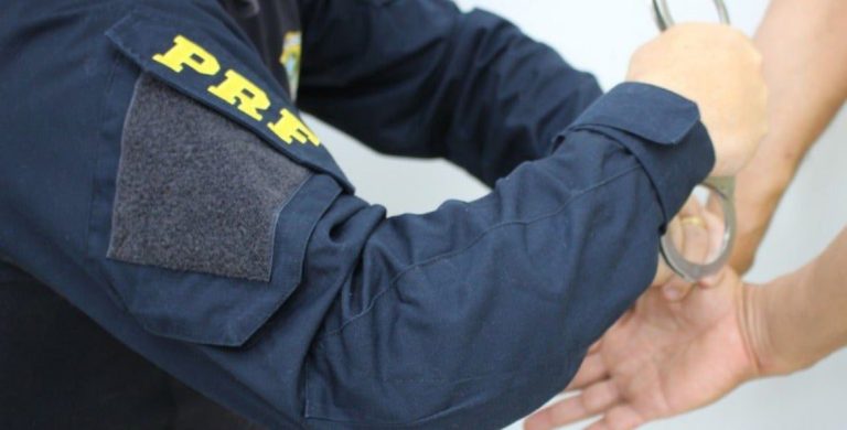 Mulheres acionam PRF após importunação sexual dentro de ônibus em Barro Duro; passageiro detido