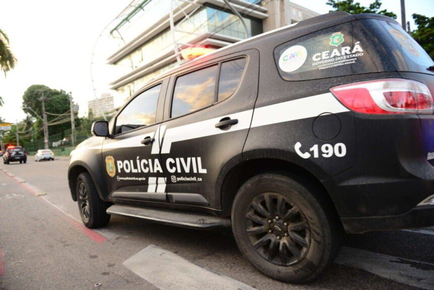 Polícia Civil captura alvos suspeitos por crimes tráfico de drogas e roubo em Fortaleza