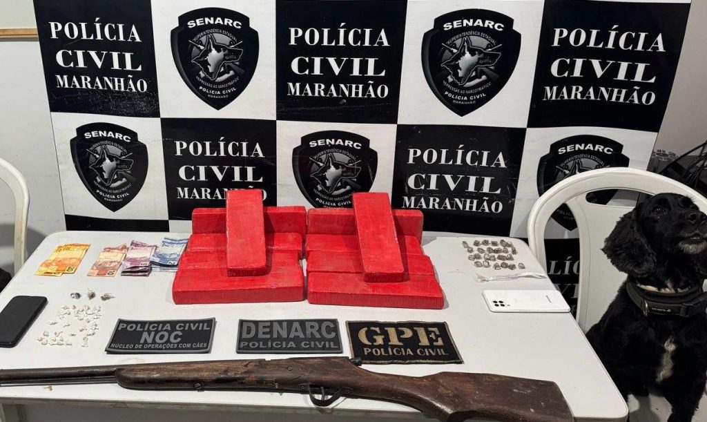 EM TIMON , POLÍCIA CIVIL APREENDE 10 TABLETES DE MACONHA E PRENDE TRÊS PESSOAS