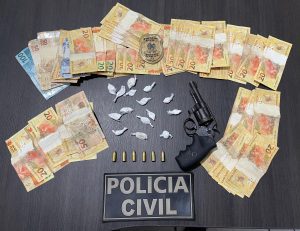 1740673810 533 QUATRO HOMENS SAO PRESOS DURANTE ACAO DE COMBATE A CRIMES