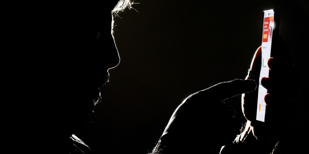 "Vício em tecnologia" pode ser falta de educação digital