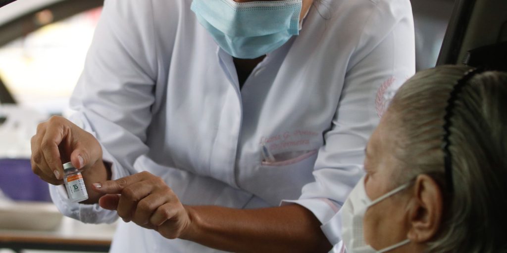 Dia da Imunização: conheça o serviço dos centros de vacinas especiais