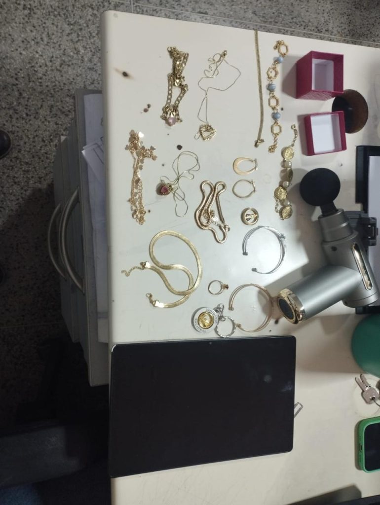 Polícia Civil cumpre mandados e prende suspeito de roubo a residência em Teresina