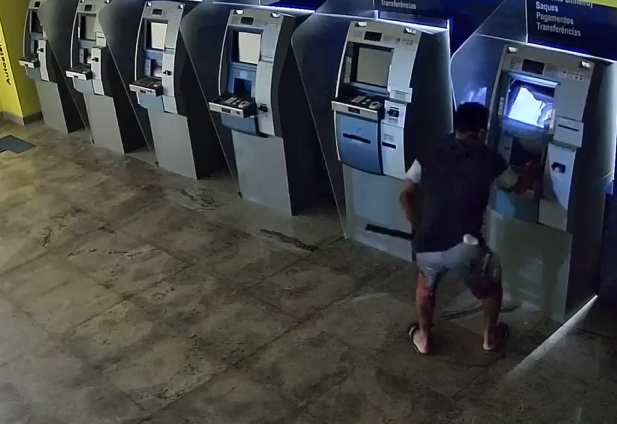 Polícia Civil do Maranhão prende homem que tentou furtar agência bancária em Rosário usando um machado