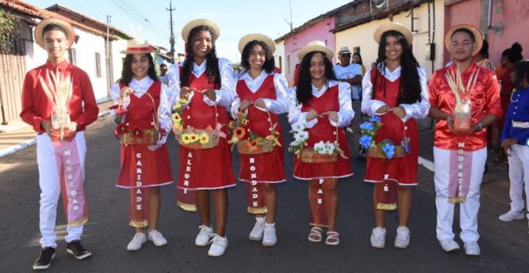 Cortejo Imperial histórico e Missa de Pentecostes encerram a Festa do Divino 2025 em Amarante