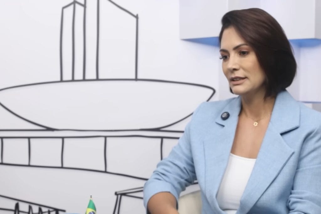 Tarcísio de Freitas mira Michelle Bolsonaro na chapa em 2026