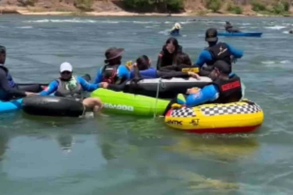 Descida de boia do rio Parnaíba atrai multidão em Floriano