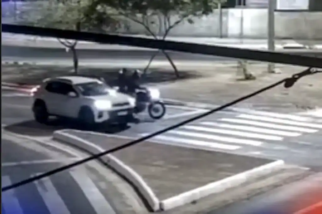 Cruzamento das avenidas Ulisses Marques e Presidente Kennedy em Teresina.