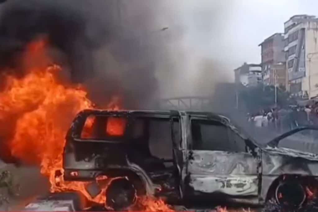 Primeiro ministro renuncia após colapso político no Nepal