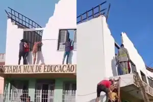 Prédio da Secretaria de Educação de Chaval após desabamento da estrutura do telhado