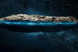 Ilustração do cometa 3I/ATLAS em alta velocidade no espaço