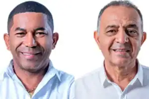 Foto do Prefeito Dijalma Mascarenhas e do Vice Clézio Gomes juntos.