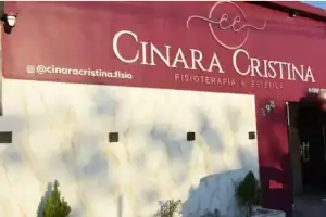 Fachada da Clínica Cinara Cristina no bairro Escalvado, Amarante