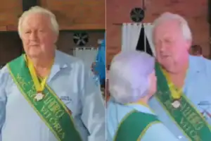 Idoso Heinz Meier homenageado pela Sociedade de Atiradores Ribeirão Grande da Luz