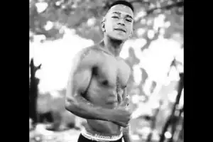 Foto de Douglas de Sousa Araújo, jovem vítima de homicídio em Oeiras