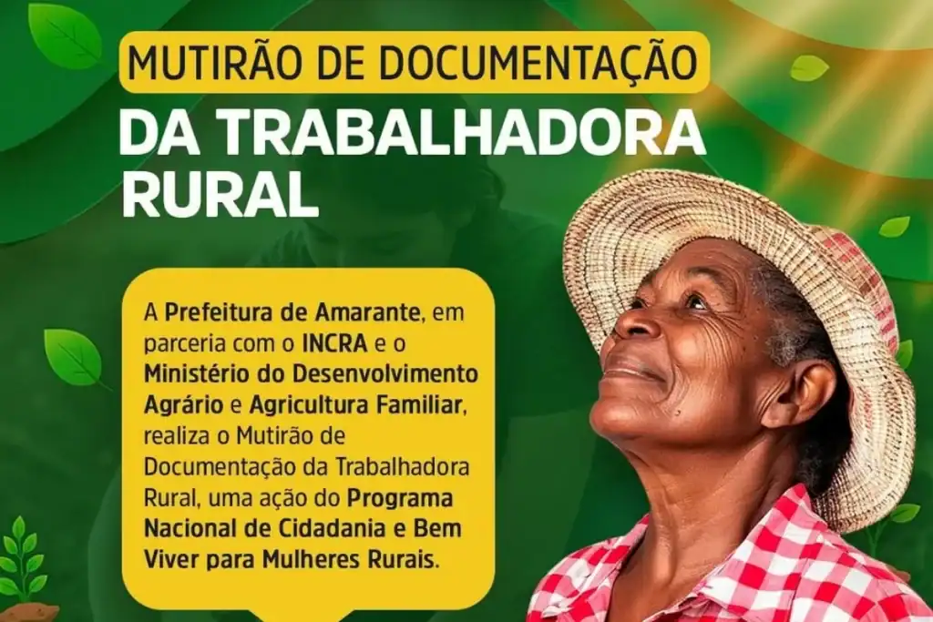 Foto de perto de uma mulher idosa sorrindo, representando a trabalhadora rural