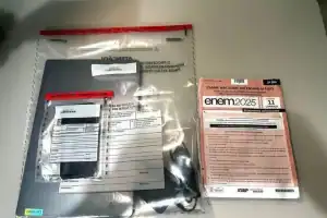 Imagem mostra material (questões ou vídeo) com conteúdo do Enem supostamente divulgado no Ceará.