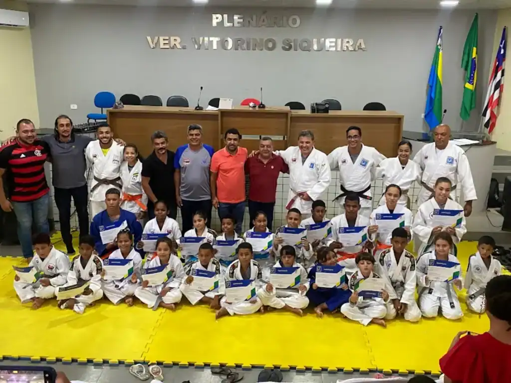 Cerimônia-de-Outorga-de-Faixa