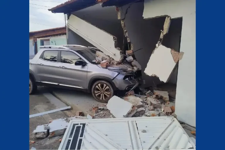 Carro de secretária invade casa do vice-prefeito de Luzilândia e causa destruição parcial