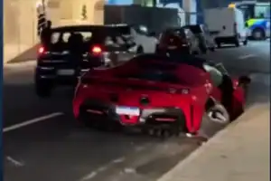 Ferrari abandonada: luxuoso esportivo de R$ 5 milhões é encontrado avariado