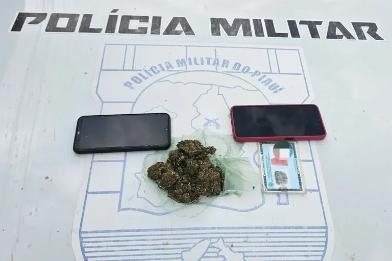 Casal é preso em flagrante com maconha e cocaína em Pio IX
