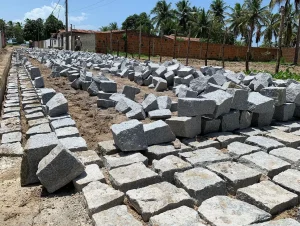 Ruas de Amarante, Piauí, recebendo pavimentação em paralelepípedo