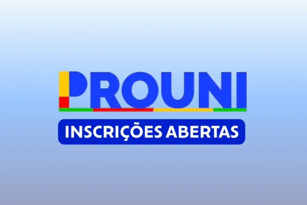 Estudante universitário utilizando notebook para realizar inscrição no Prouni 2026.1, programa de bolsas do MEC.