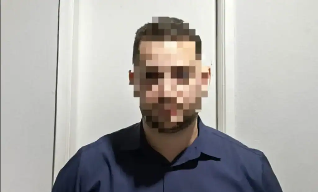 Policiais civis prendem homem suspeito de estelionato por golpe de cartas de crédito em Teresina, Piauí.