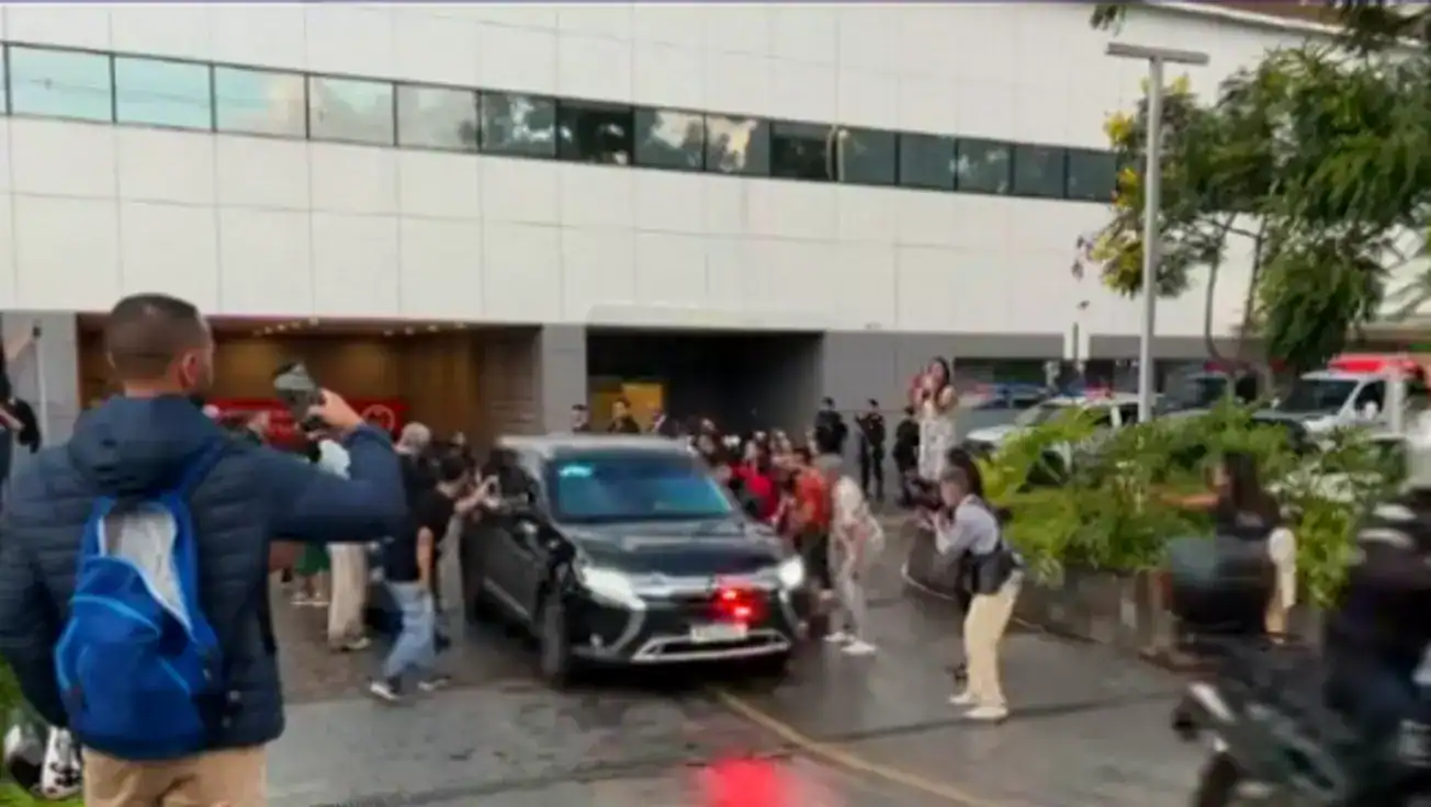 Jair Bolsonaro, ex-presidente, com traumatismo craniano leve, aguardando autorização para exames médicos no Hospital DF Star.