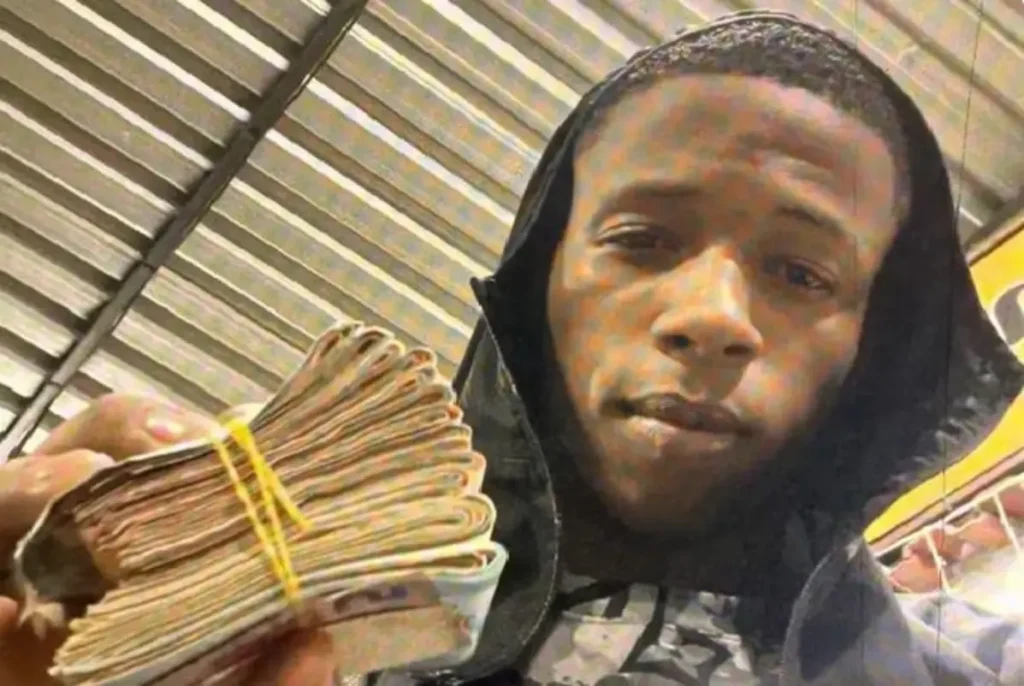 Luan Moore Aguiar Martins de Mello, suspeito de furtos em residências de alto padrão no Rio de Janeiro, após prisão.