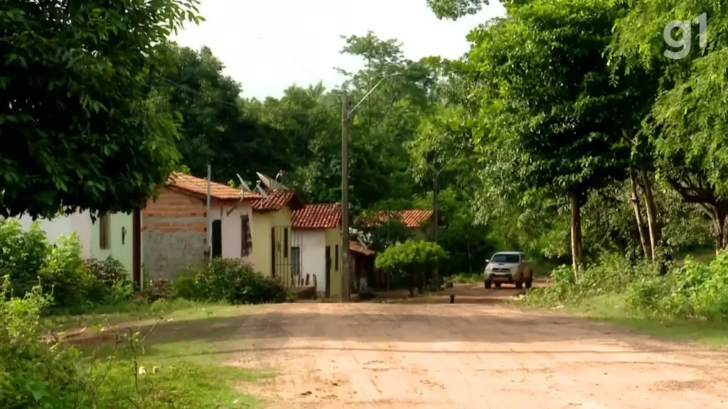 Equipes de segurança e resgate em área de mata e rural do quilombo São Sebastião dos Pretos, em Bacabal, Maranhão, durante buscas por crianças desaparecidas.
